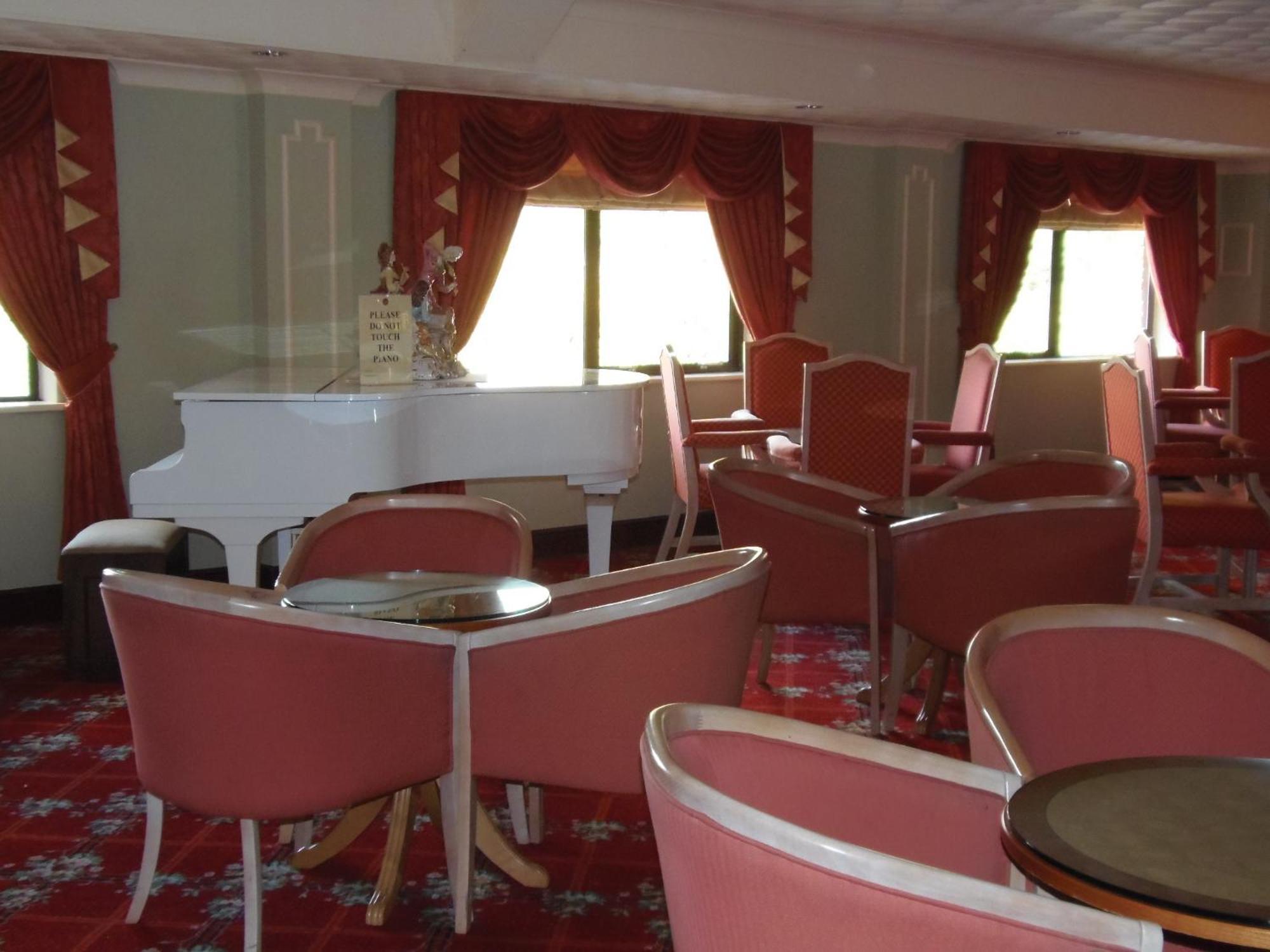 Lakeside International Hotel Camberley Eksteriør bilde