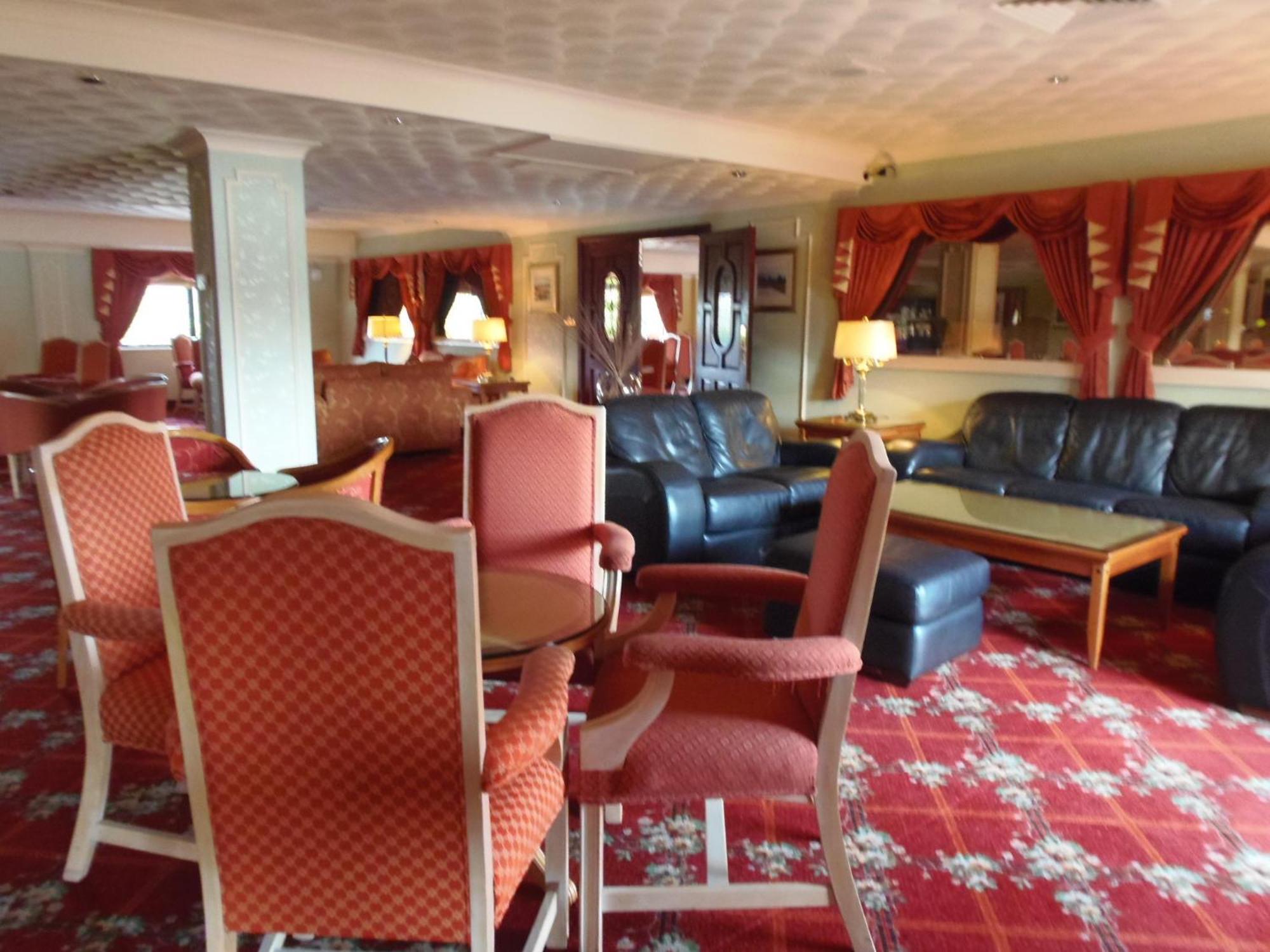 Lakeside International Hotel Camberley Eksteriør bilde