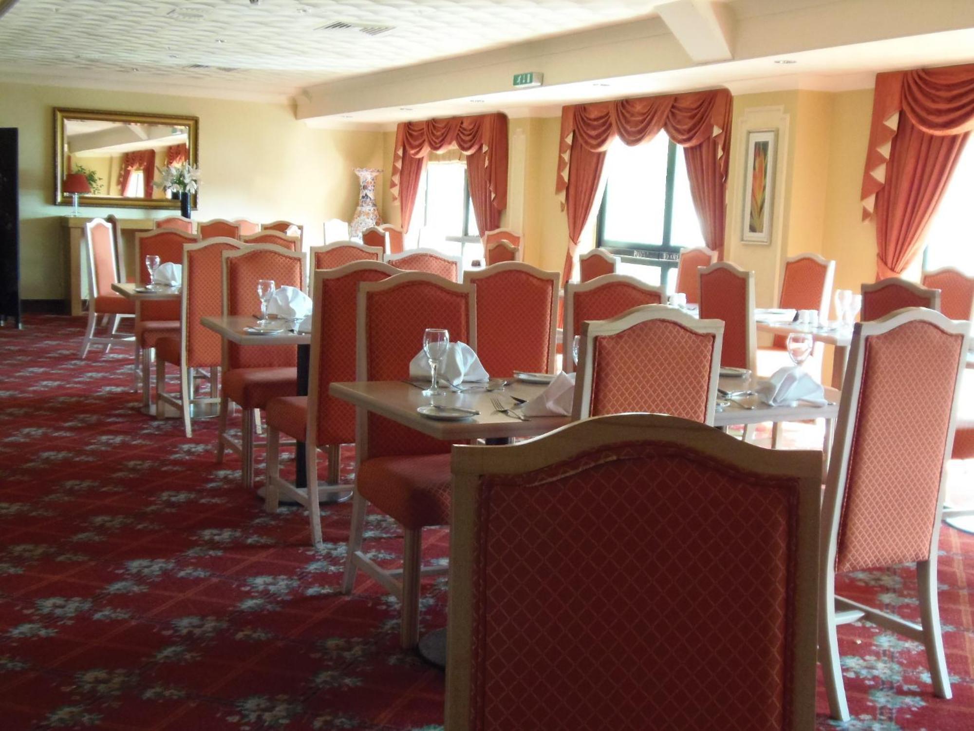 Lakeside International Hotel Camberley Eksteriør bilde